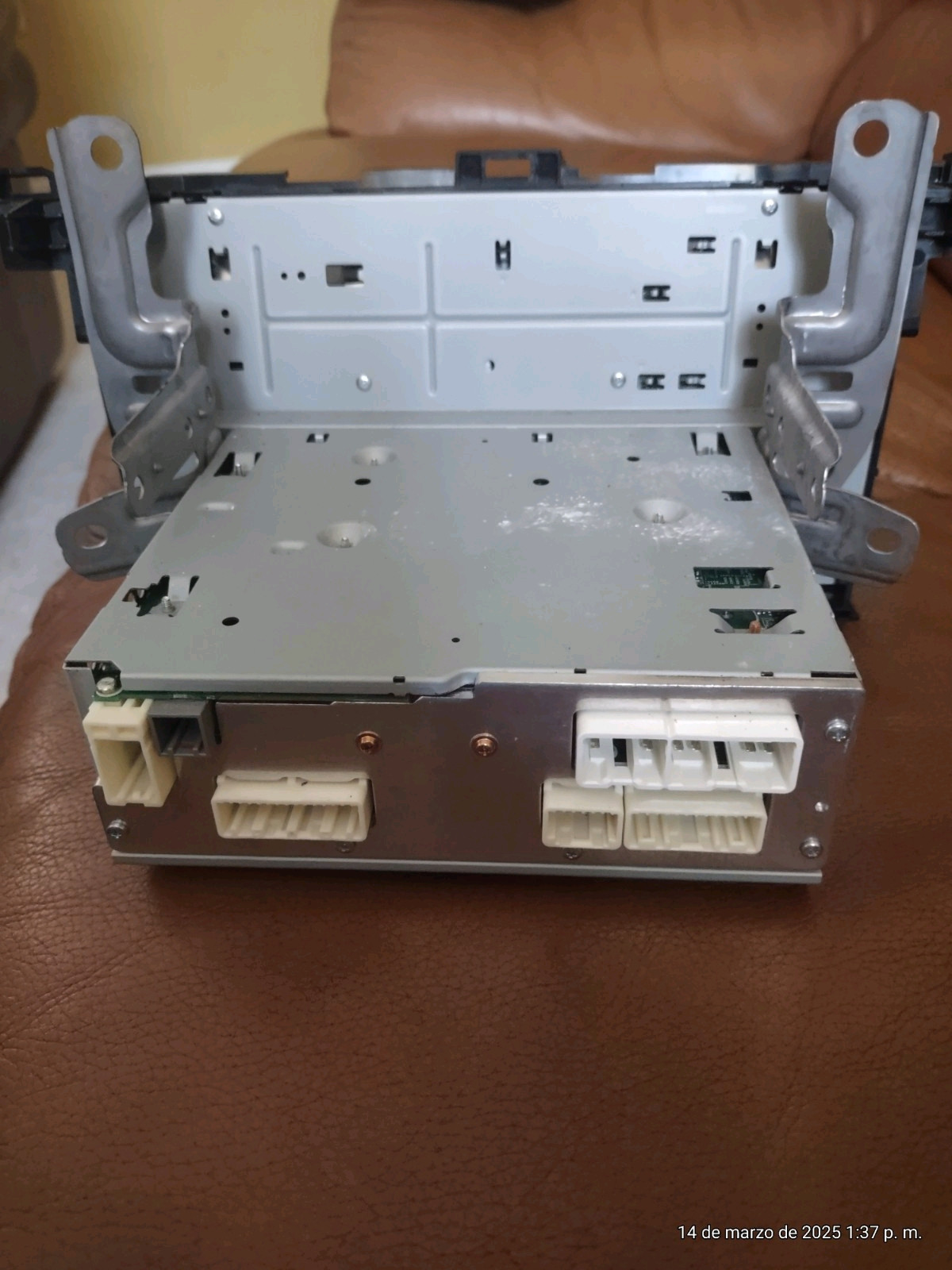 2018 toyota highlander OEM radio display and receiver id 86140-0E230 face 11356