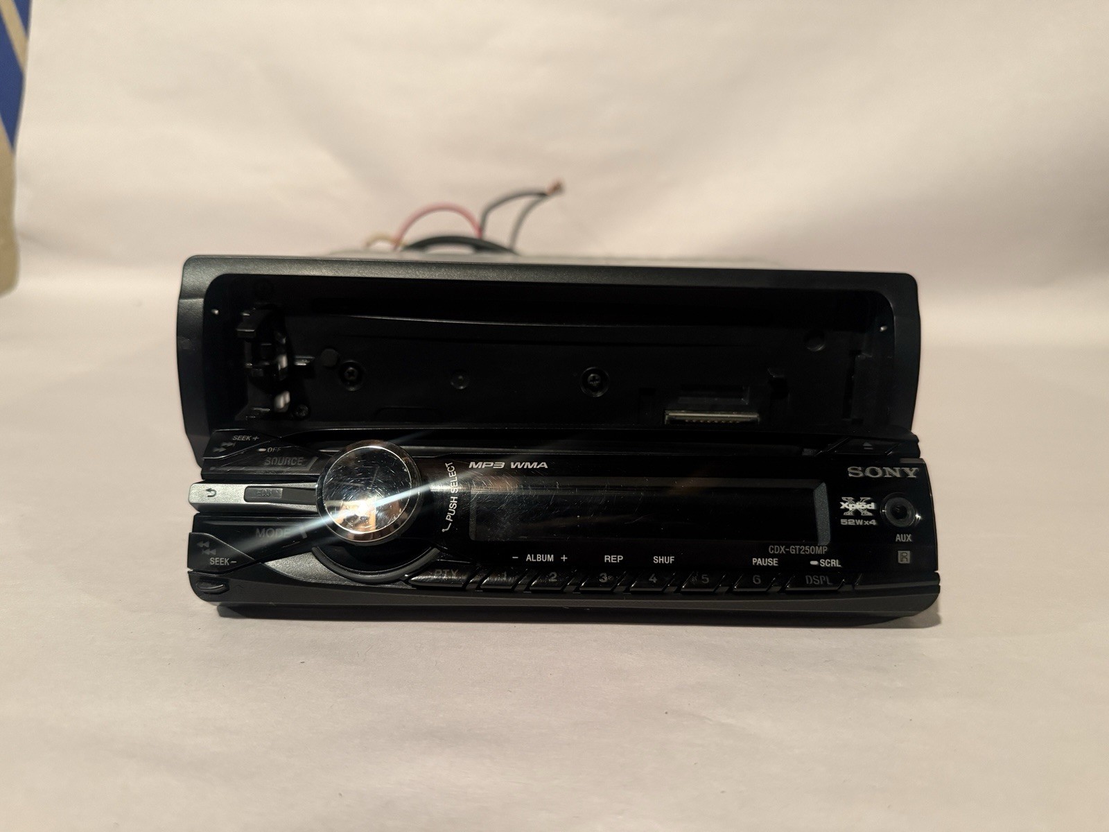 Sony CDX-GT250MP Car Radio Stereo Receiver CD Player Single DIN in Dash Used