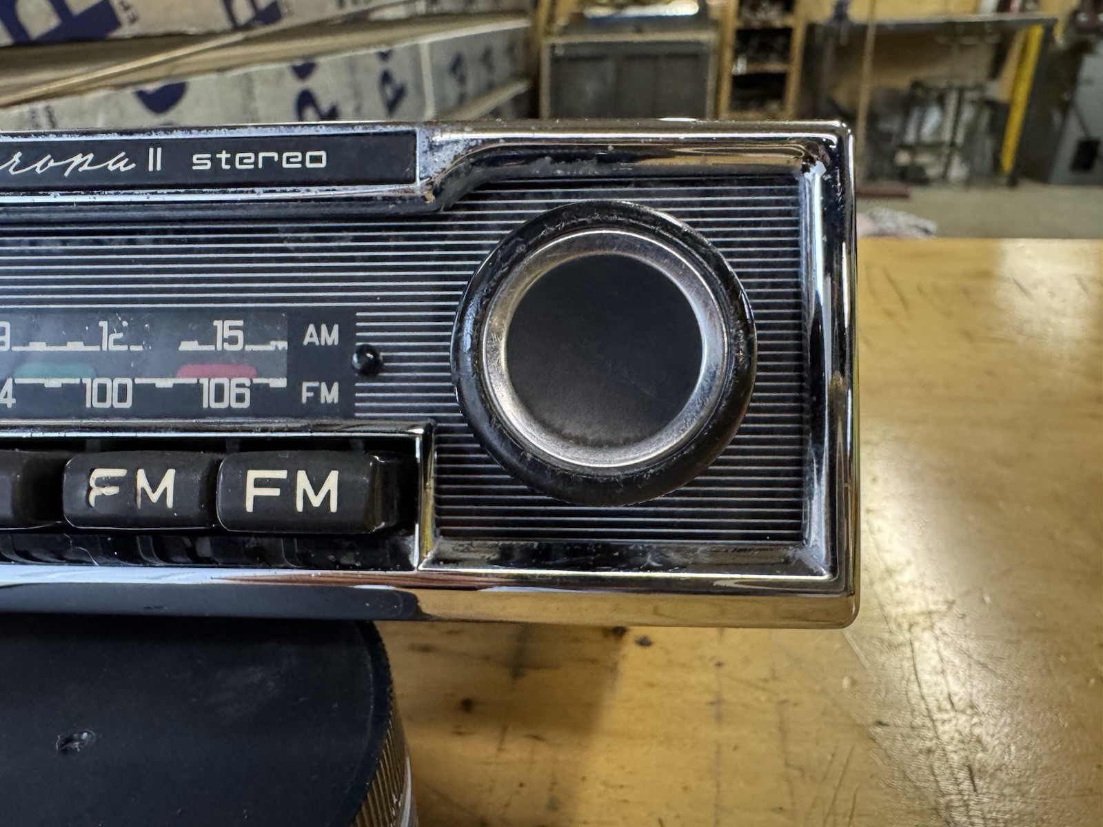 Vintage Mercedes BECKER EUROPA II 2 Stereo 5 button AM/FM Car Radio W123 R107