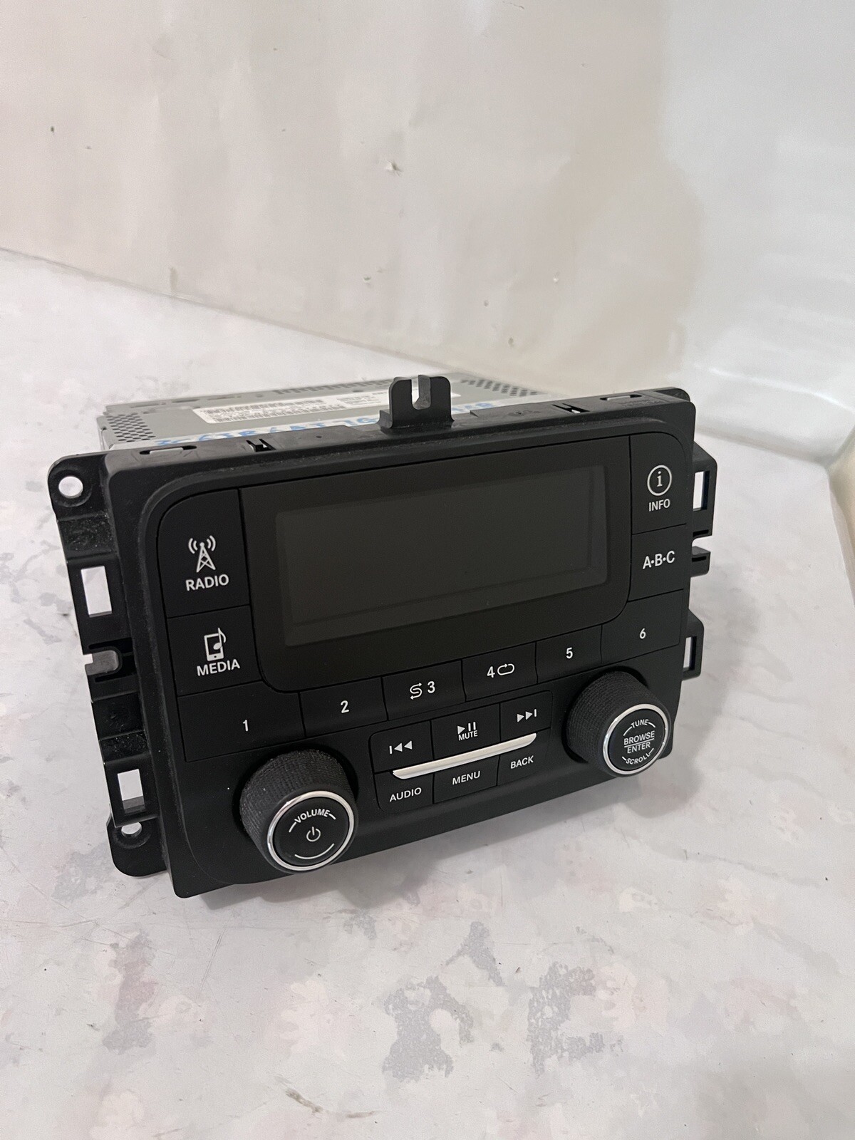2016 Dodge Ram 1500 AM FM Radio CD Player Receiver OEM P68245816AE