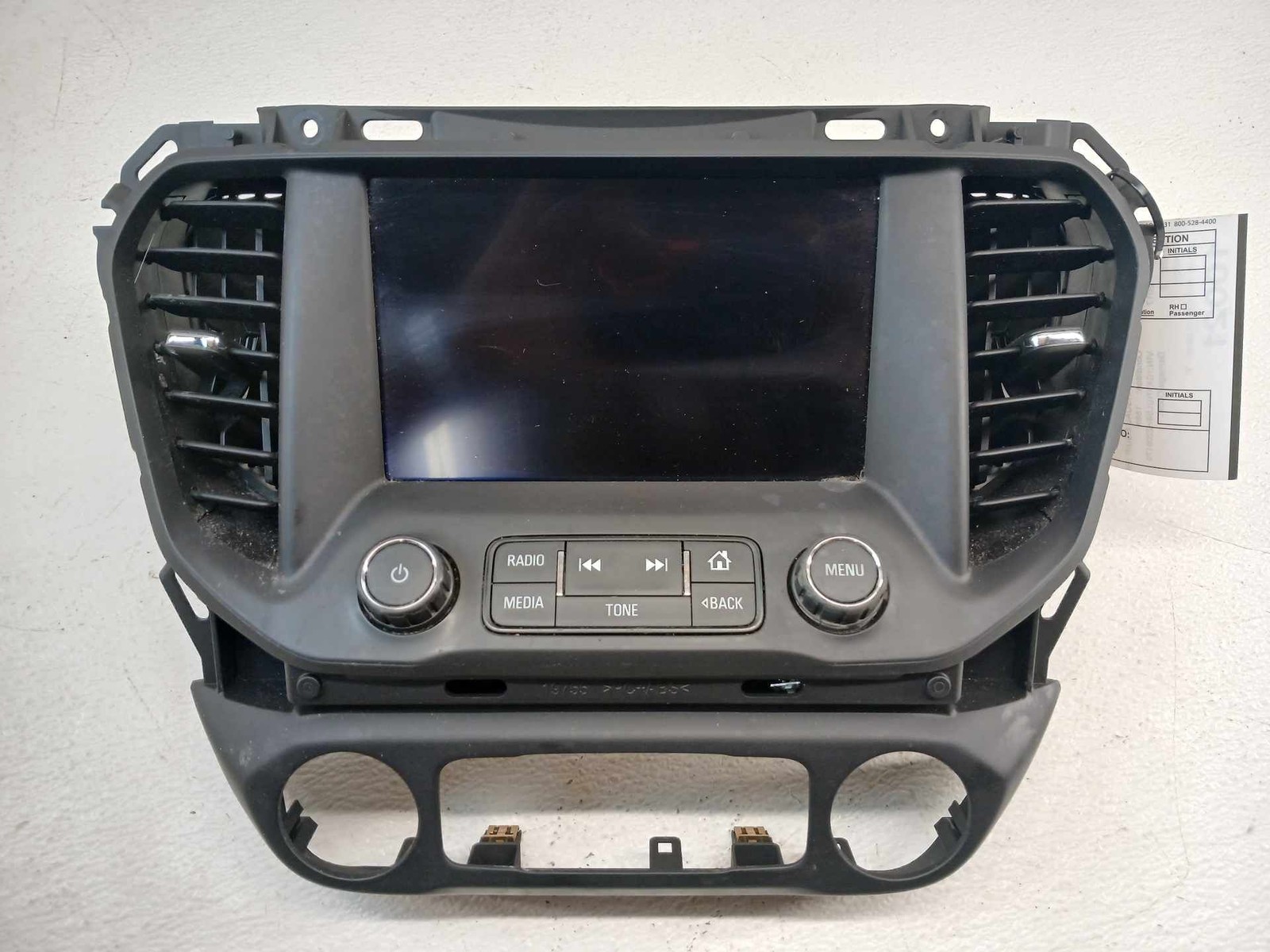 17 GMC Acadia Audio Equipment Radio & Control Panel **May Need Programming**