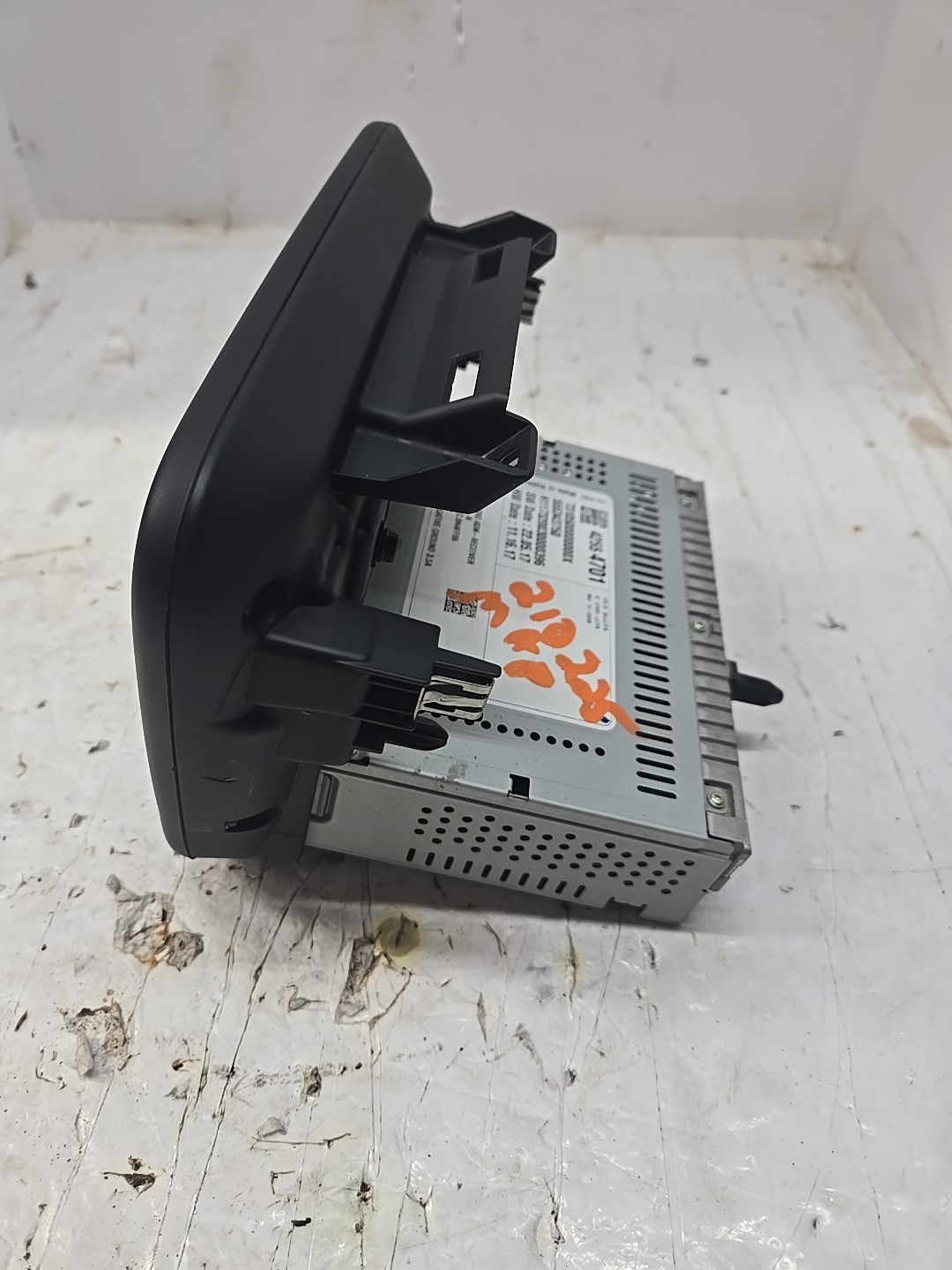 2017–2018 Chevrolet Malibu Radio Assembly Head Unit OEM