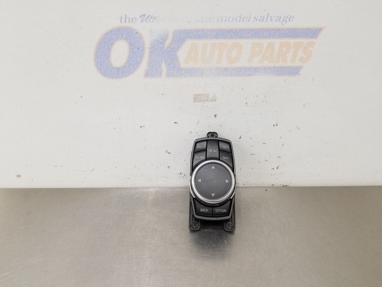 15 BMW X6M F86 CONSOLE MOUNTED RADIO AUDIO CONTROLLER 65829350723