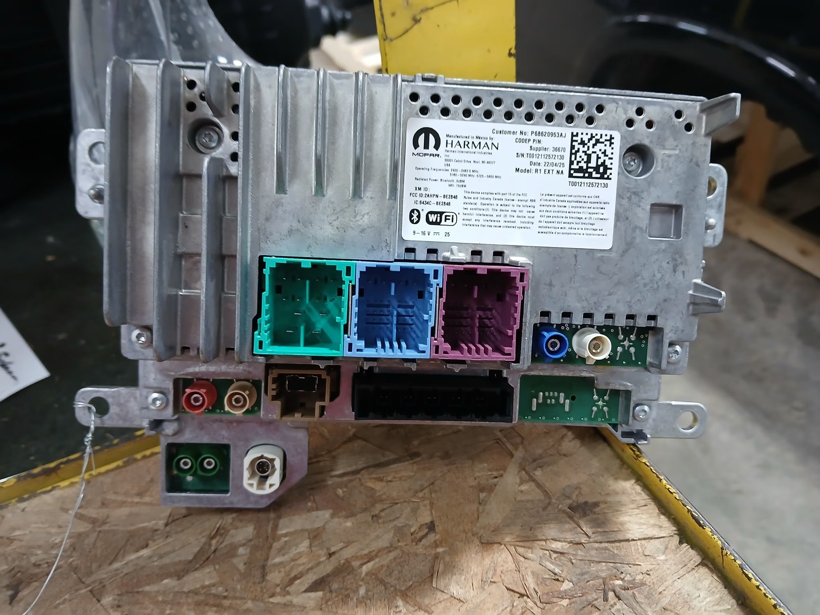 WRANGLER 2026 Audio Equipment Radio 3169585