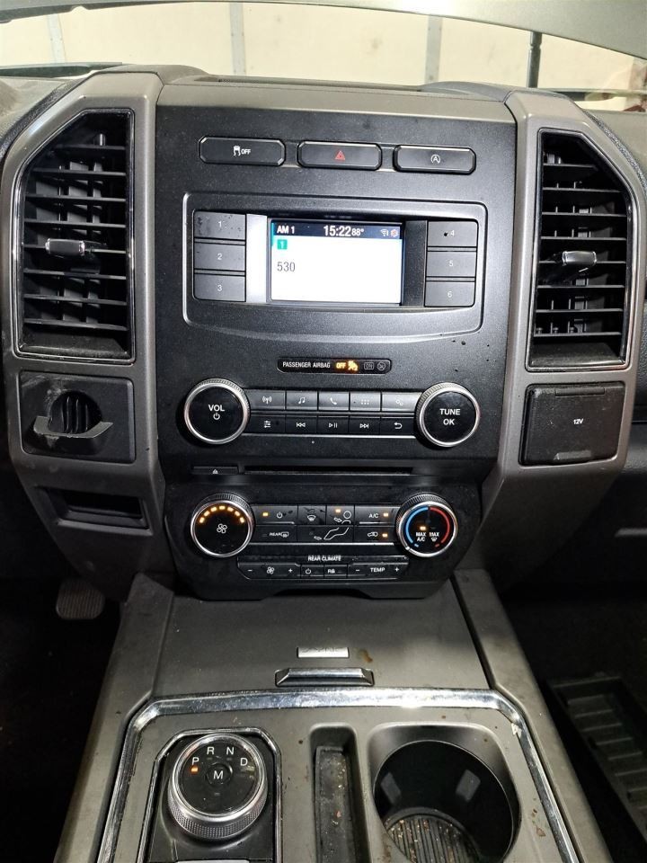 Rear 2018 Expedition Radio & Headphone Control Sku#4504670