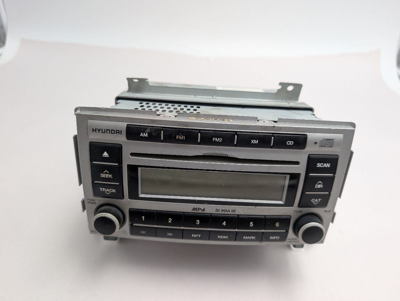 Audio Equipment Radio AM-FM-stereo-CD-MP3 Fits 07-08 SANTA FE 358874