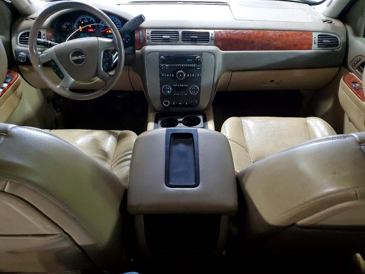 Audio Equipment Radio AM-FM-CD-MP3-USB Fits 11-21 EXPRESS 2500 VAN 12888090