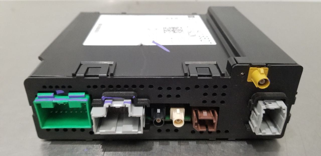 18 GMC SIERRA DENALI 1500 RADIO AUDIO RECEIVER 84278527