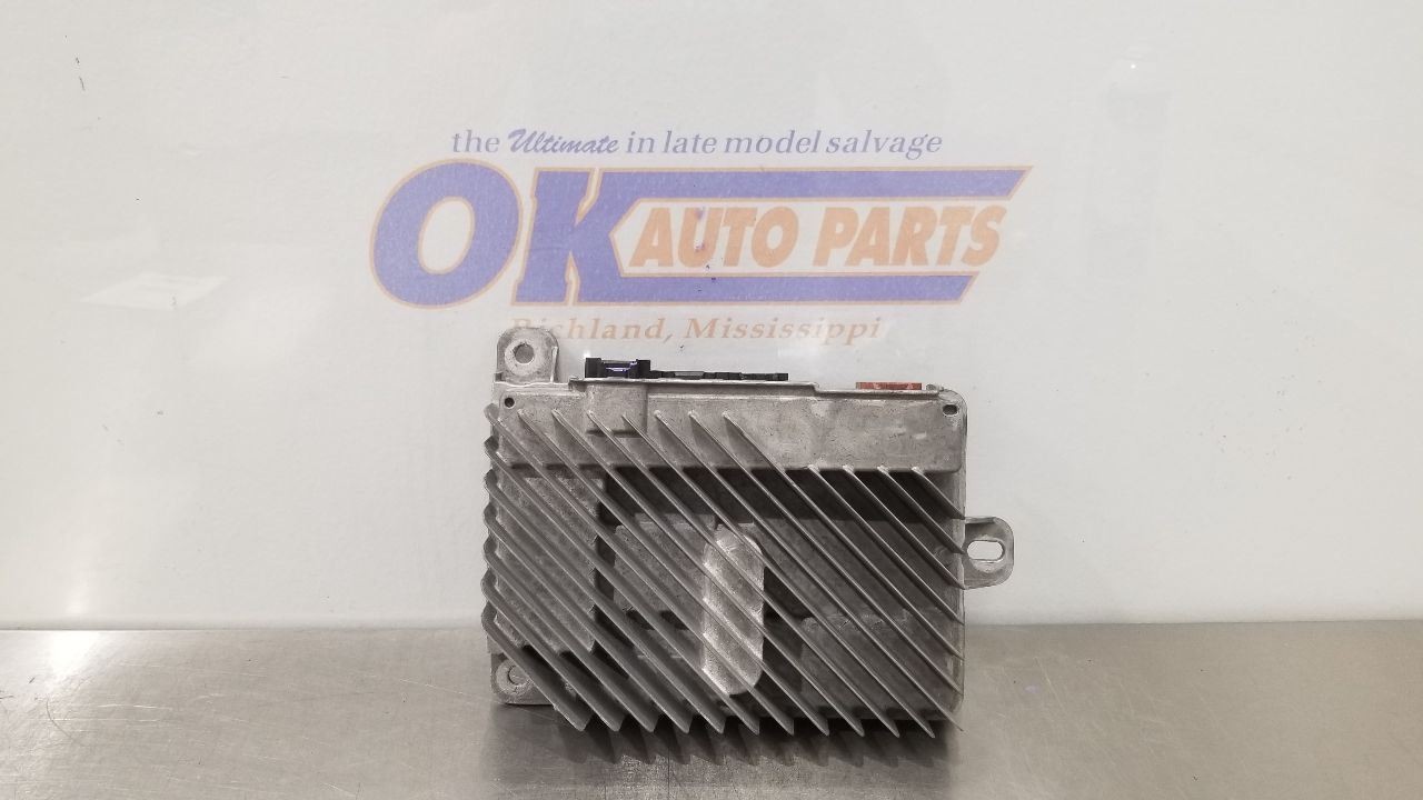 17 GMC SIERRA SLT 1500 RADIO AUDIO AMPLIFIER 84111298