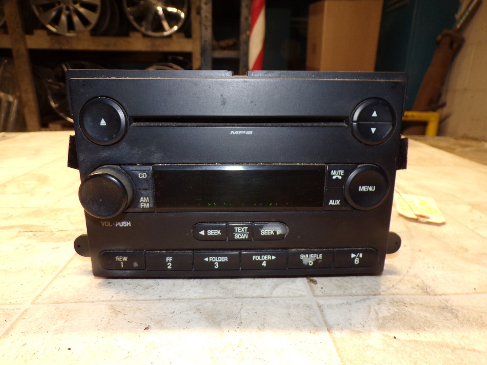 07 2007 FORD FOCUS NOT RS RADIO RECEIVER AM-FM-CD-MP3 SINGLE DISC PLAYER