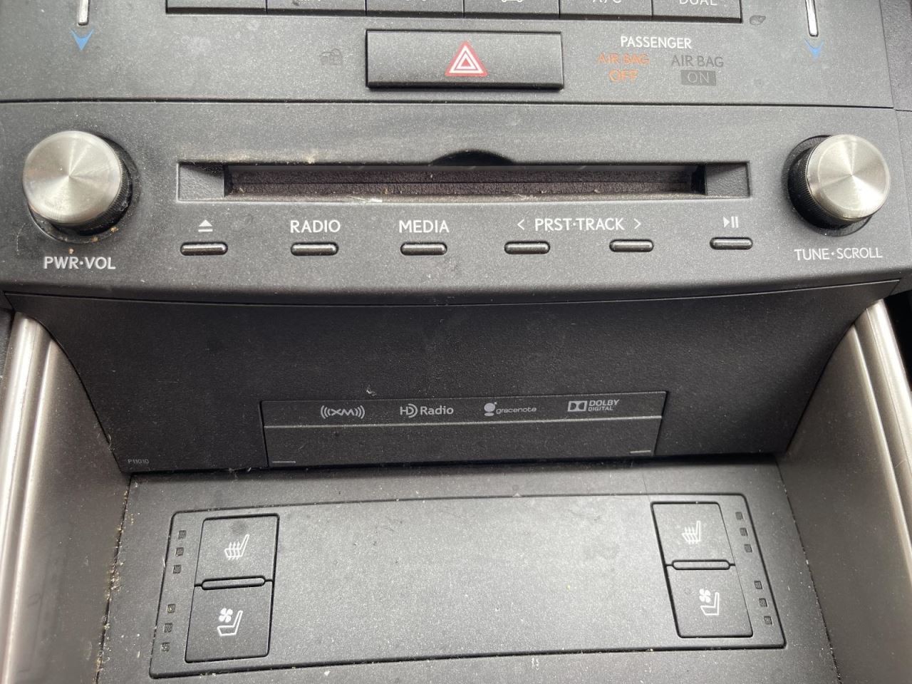 Radio Receiver 2015 2016 LEXUS IS350 Sedan AM FM CD HDR ID P11010 1036153