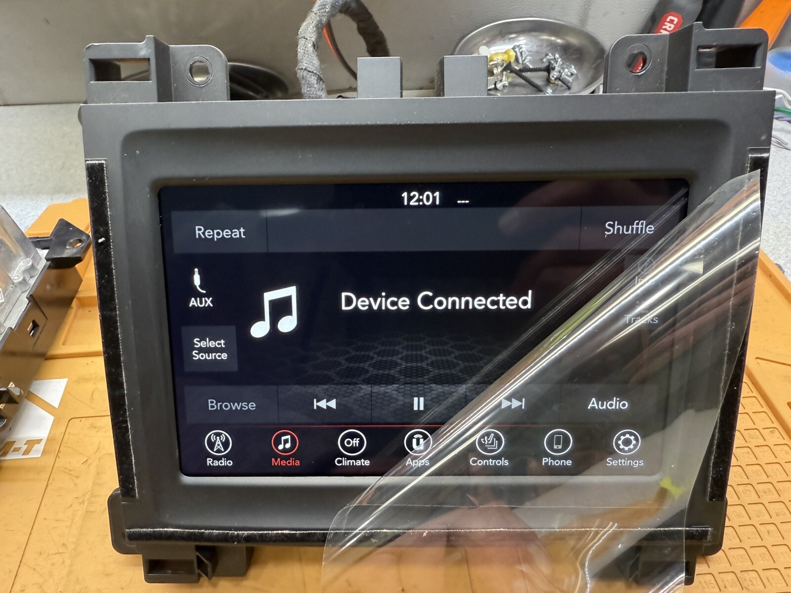 REPAIR SERVICE 2021 -2023 DODGE CHALLENGER DASH 7″ SCREEN MULTIMEDIA OEM