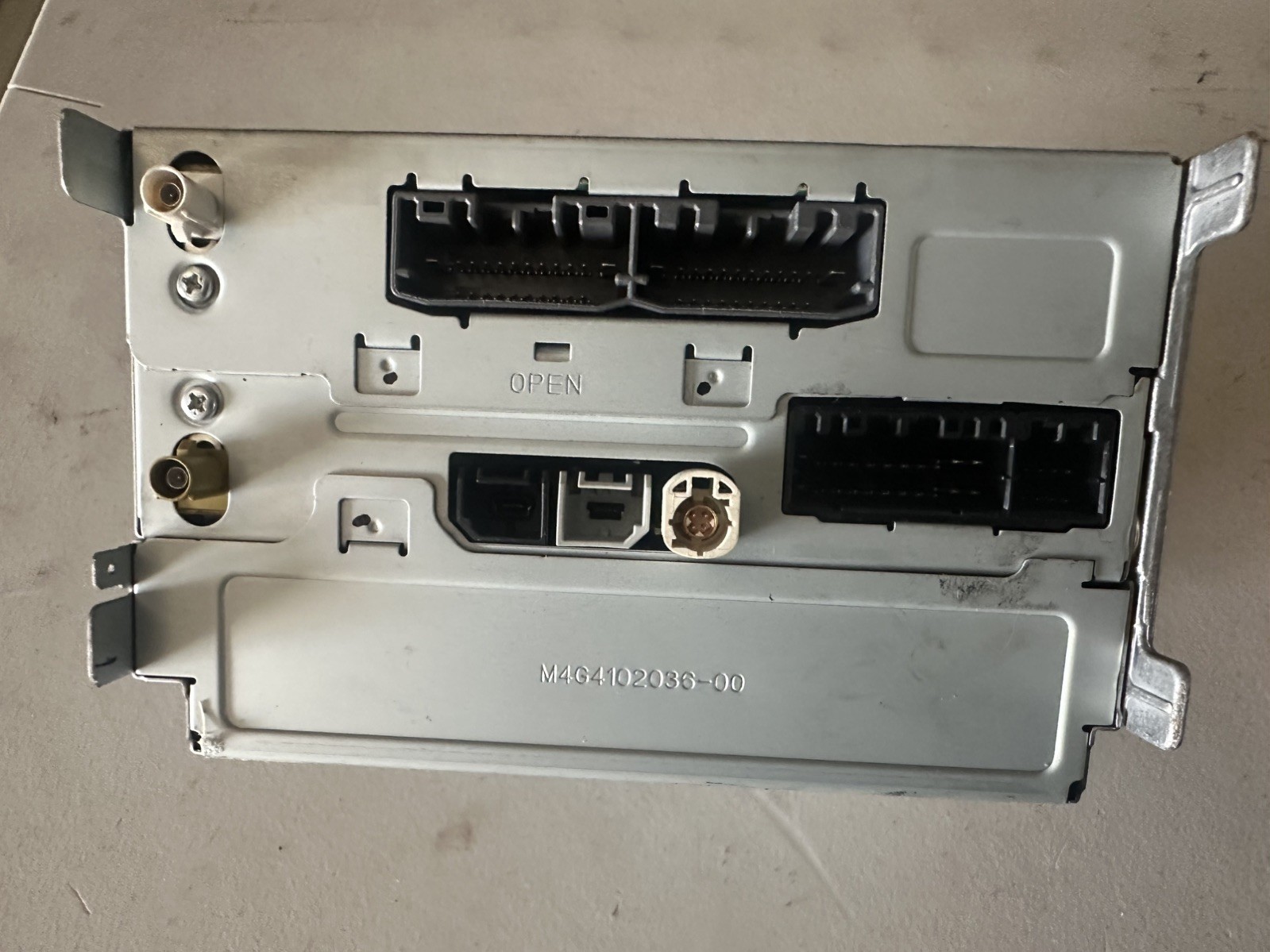 2011-2014 Chrysler 300 Radio Cd Mechanism Player P05091366AE + Code