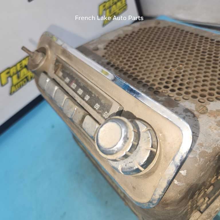 PARTS DONOR Radio 982420 Fits 1948 OLDSMOBILE 1246459