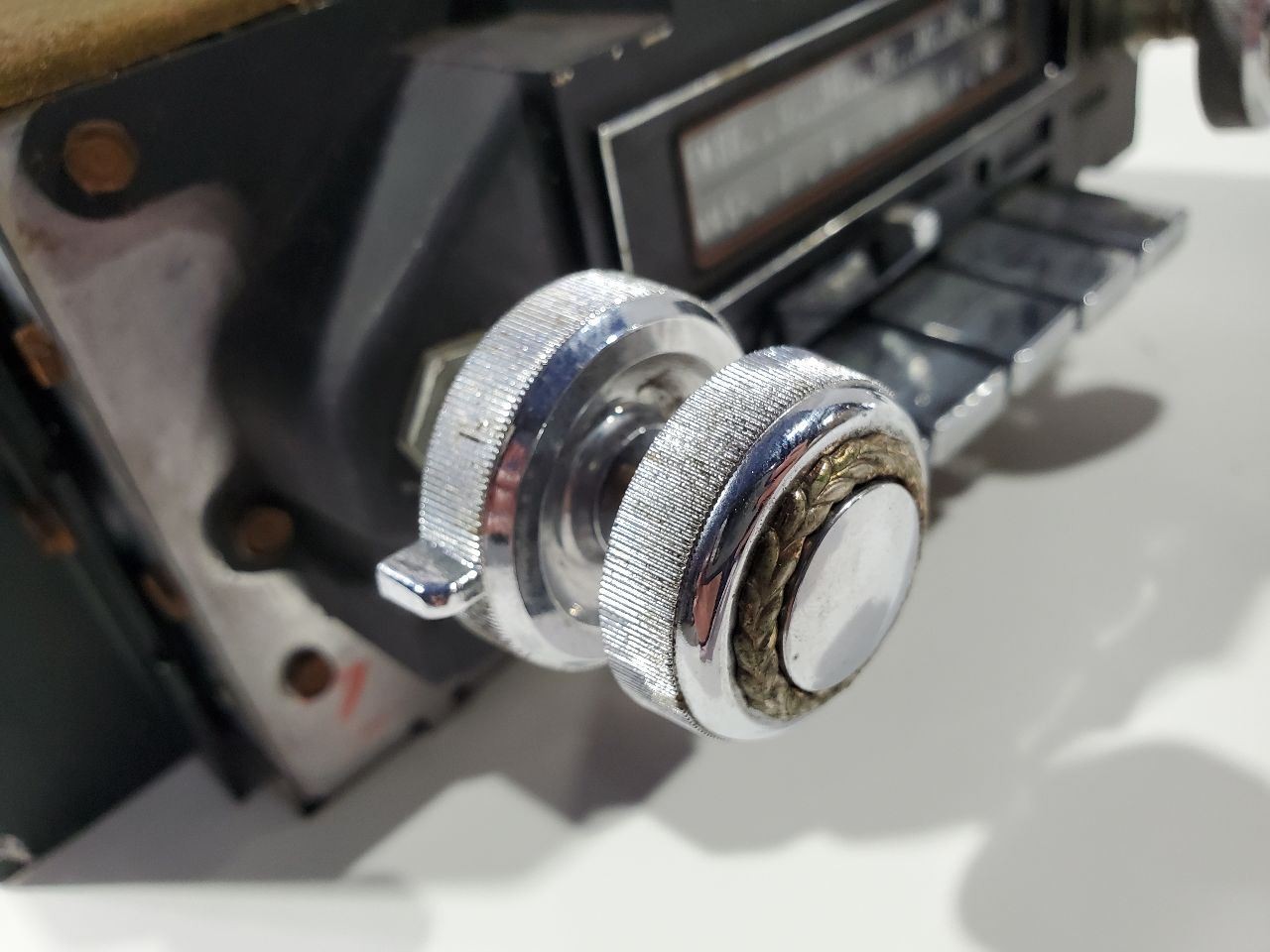 1976 Cadillac Seville OEM Radio Audio