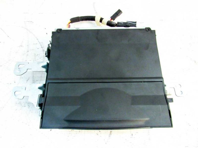 03-13 Mercedes X164 W251 W164 R170 W211 W219 6 Disk CD Changer Player 2118706189