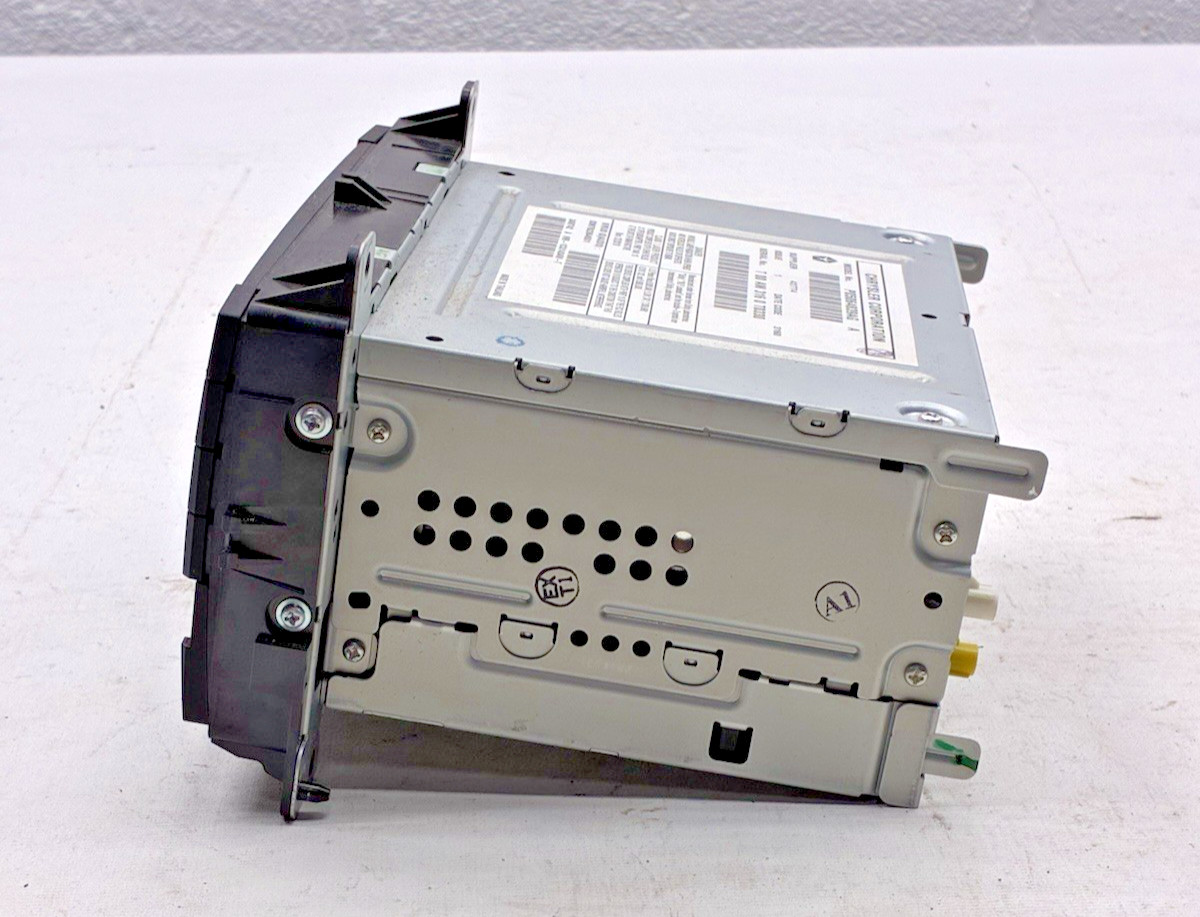 11 12 13 Jeep Dodge Chrysler RHB Navigation MyGig High Speed Radio P05064839AG