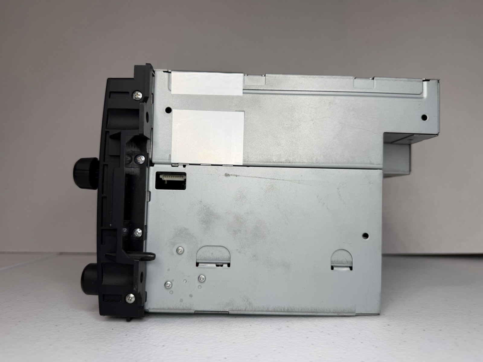 Chrysler Dodge Jeep Radio Navigation 6CD MP3 Part P56038646AL