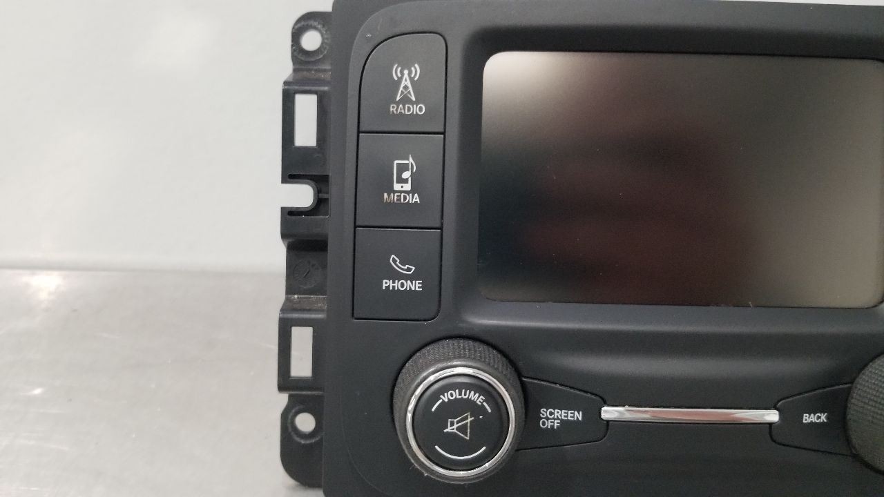 18 DODGE RAM 2500 6.4L RADIO AUDIO 5″ DISPLAY AND CONTROL PANEL