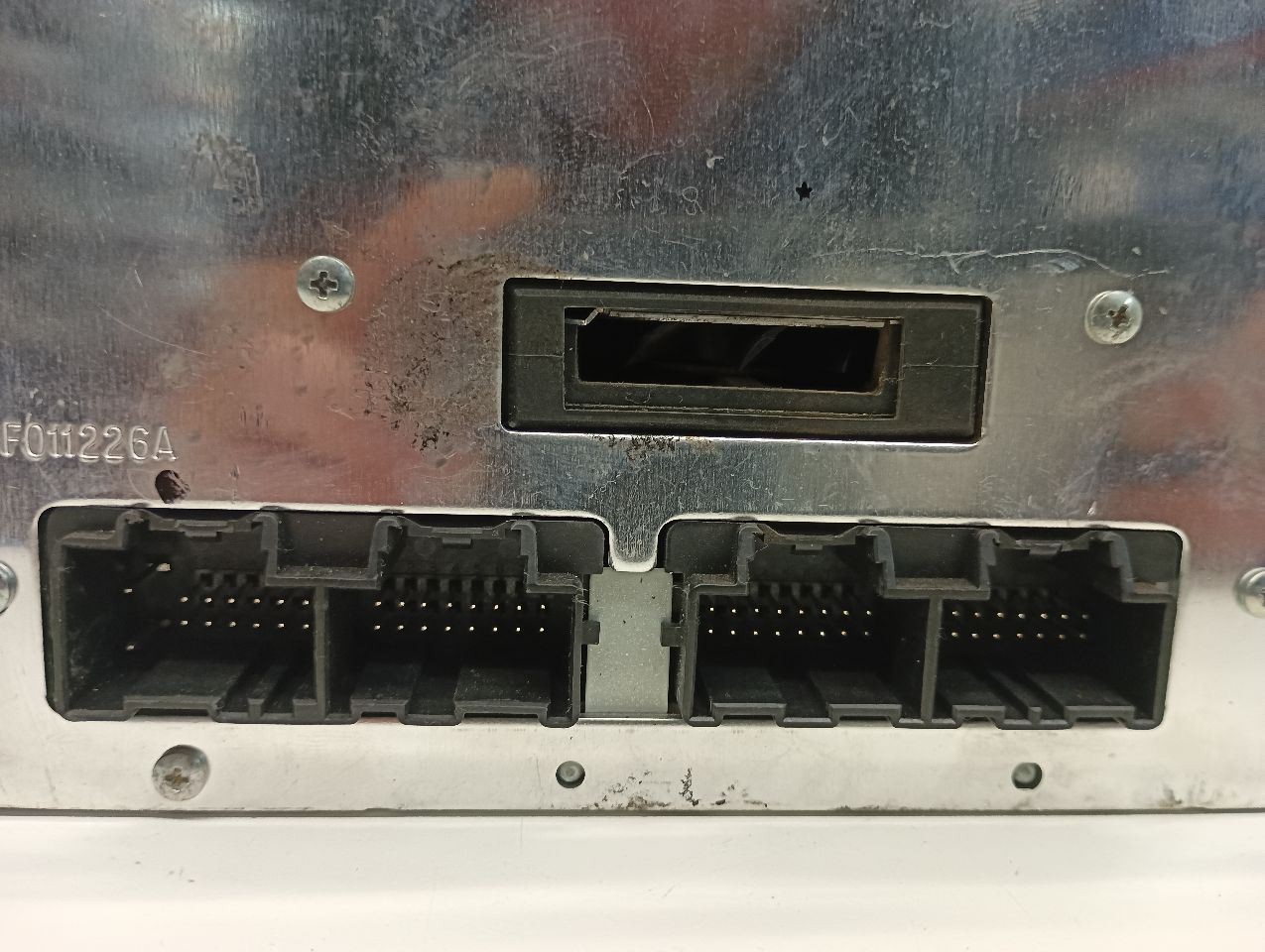 GM 15940102 AM FM Radio Opt UVB from 2007 GMC Yukon XL 1500 9640945