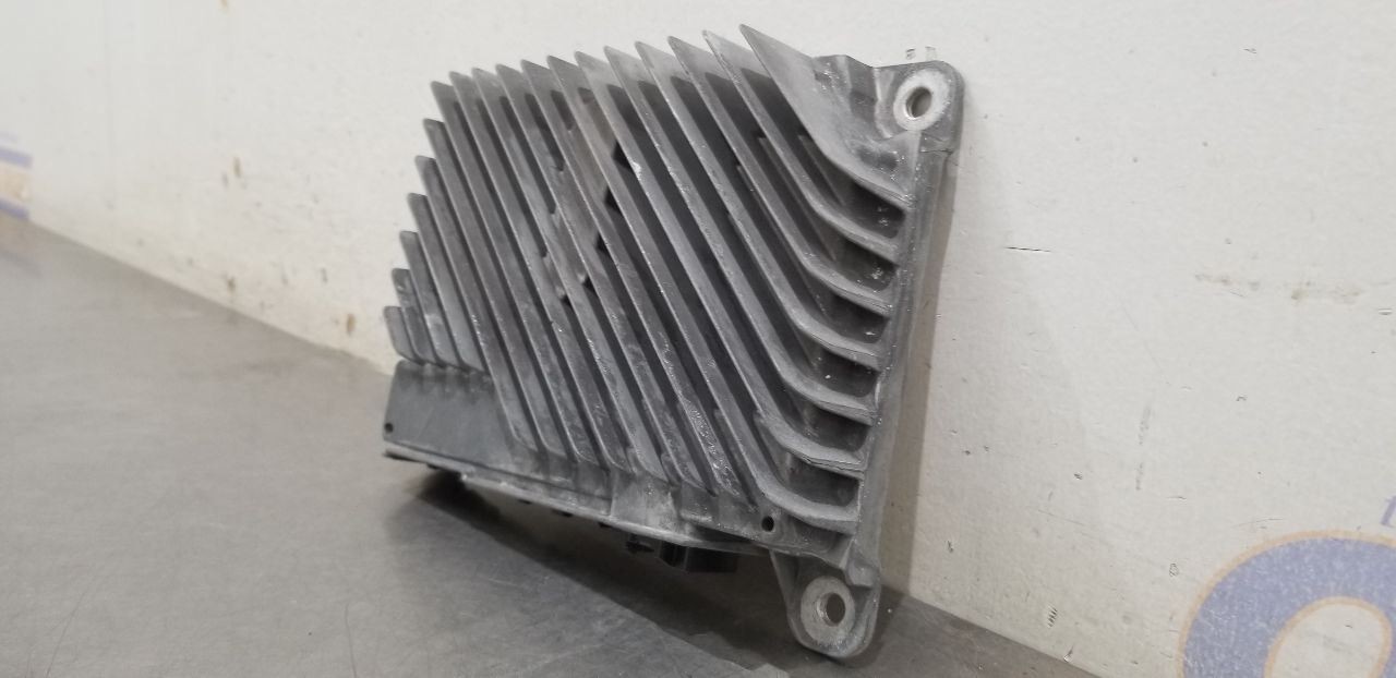 18 GMC YUKON XL 1500 RADIO AUDIO AMPLIFIER 84111298