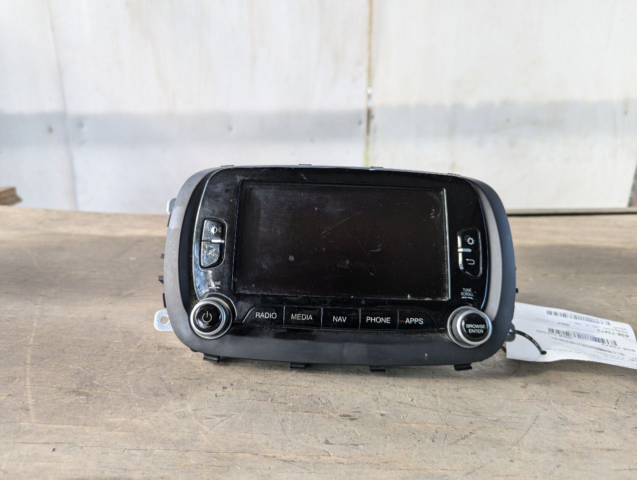 Audio Equipment Radio 4 Door X Model AM-FM Uconnect Fits 16-17 FIAT 500 24013