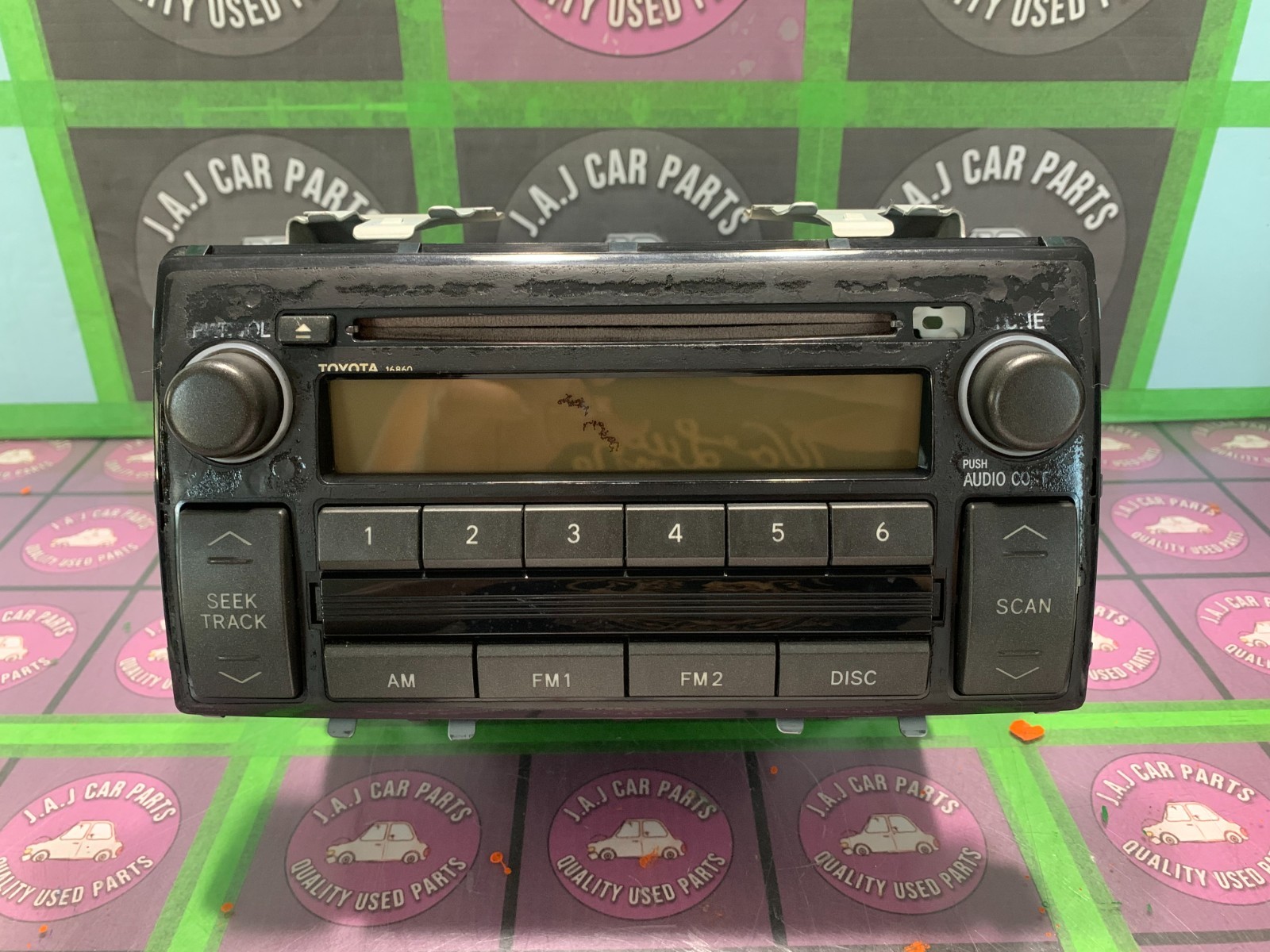2005 TOYOTA CAMRY AM-FM Single CD PLAYER RADIO RECEIVER OEM (86120-AA160)
