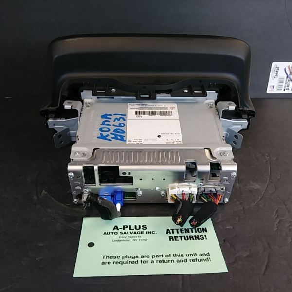 2021 HYUNDAI KONA OEM Radio Display w Receiver Assembly ID 96160J9020 Fits 18-21