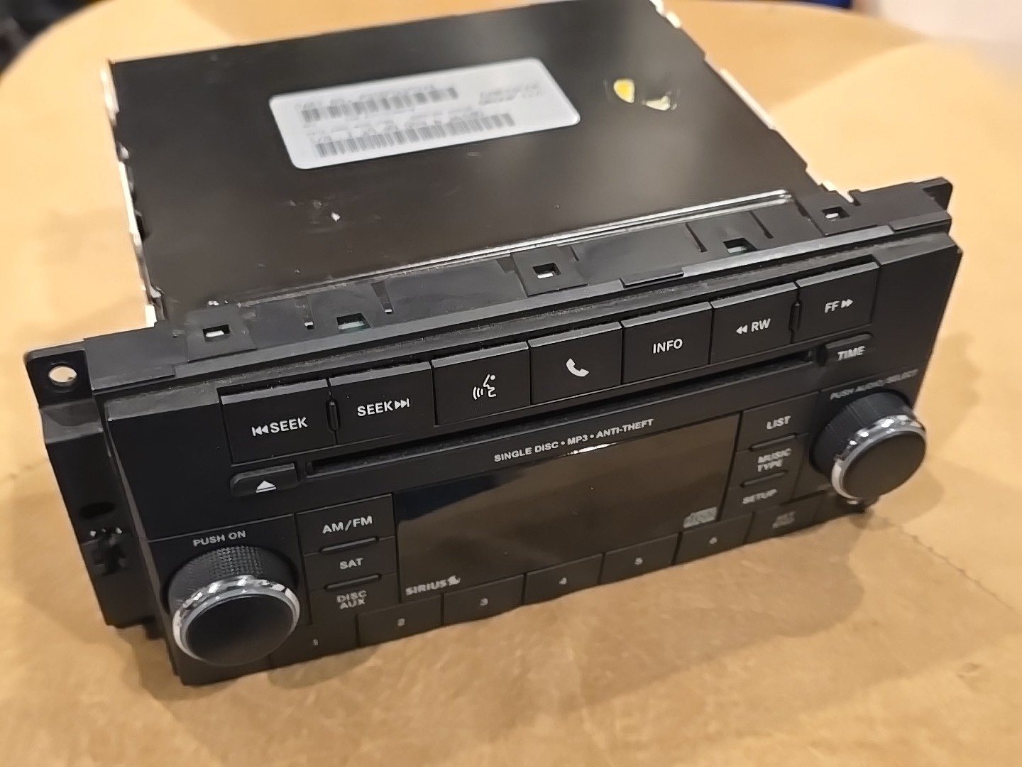 OEM Chrysler Dodge Jeep AM FM CD Player Sirius Satellite Radio Aux RES