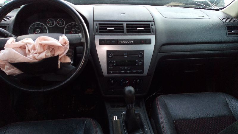 7L2T-18C808-AA Radio Amplifier from 2007 Ford Fusion 5761030
