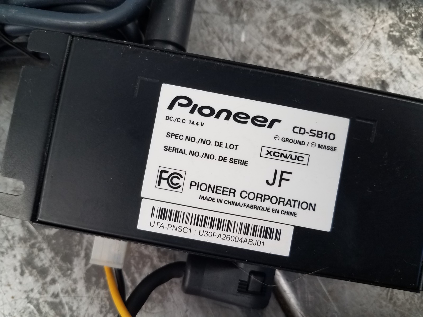 2006 Jeep Wrangler TJ Rubicon 4×4 Pioneer CD MP3 Radio / Harness #6530 E6