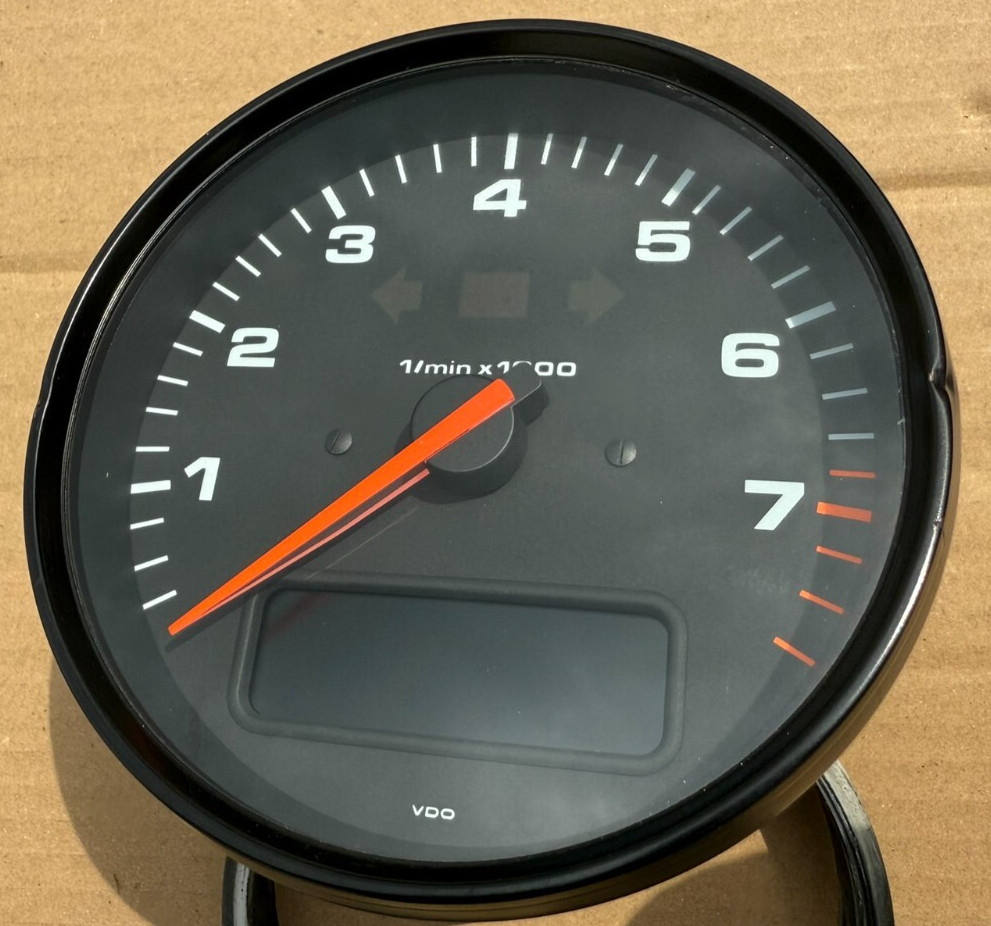 Porsche 964 993 Tachometer Speedometer Board Computer Speedometer 96464131100 VDO