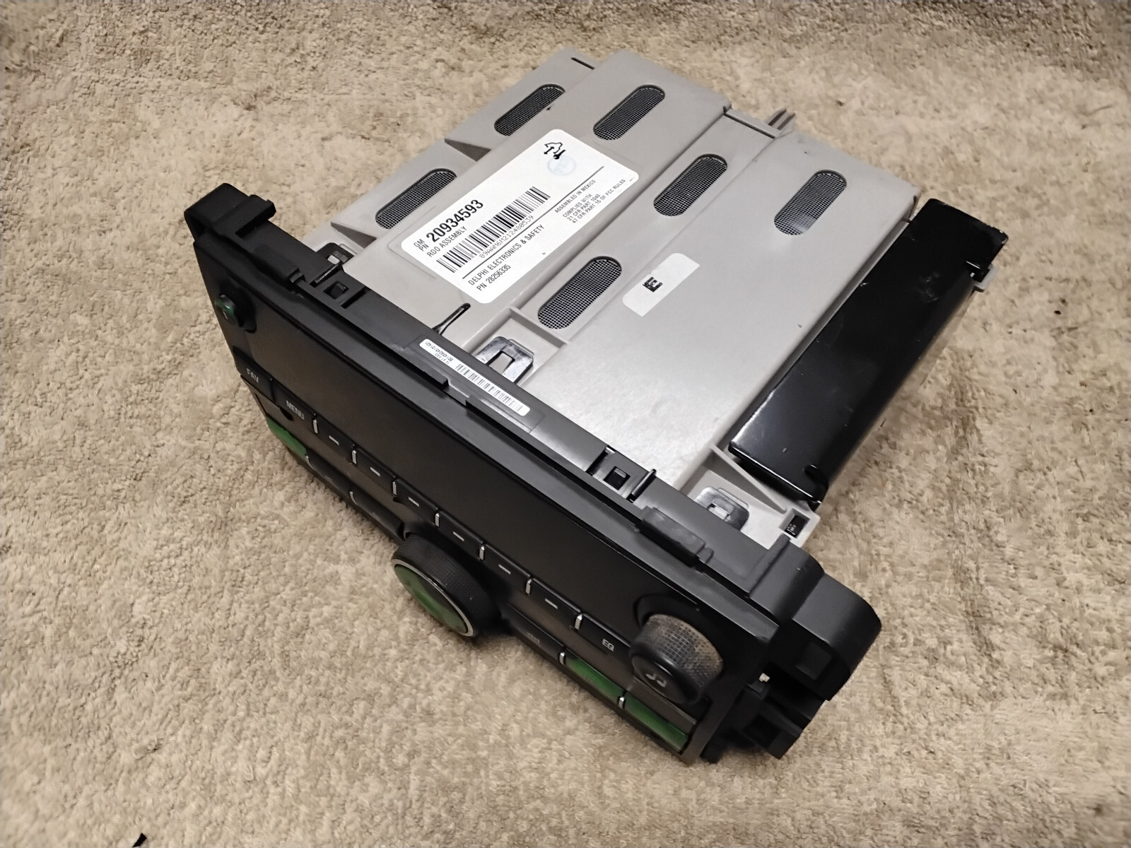 Chevrolet & GMC Pickups & Vans, 2010 – 2021, OEM, AM/FM/CD Player, Radio Unit