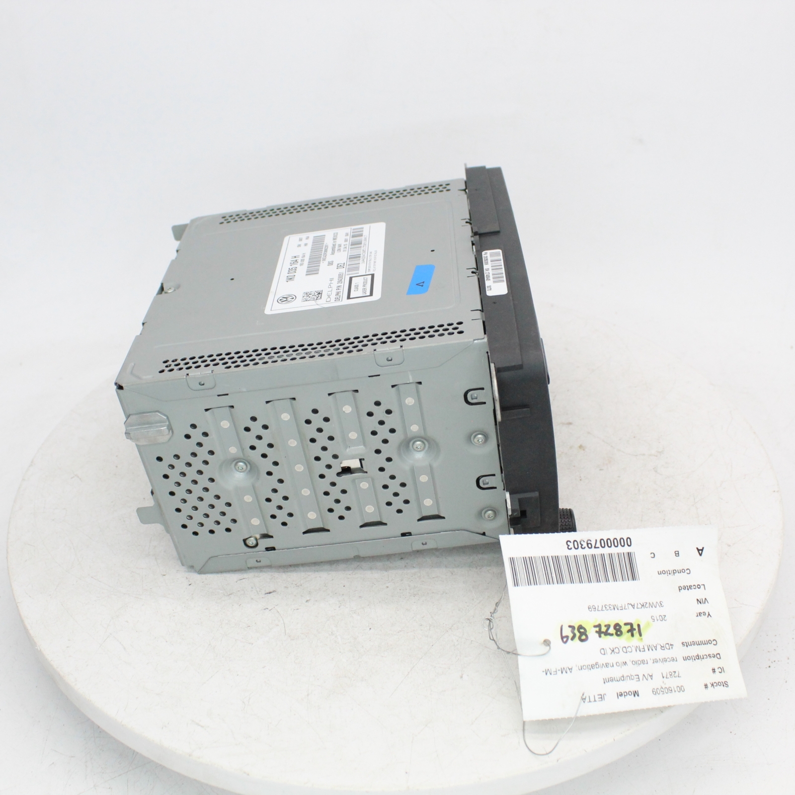 2015 Volkswagen Jetta Radio Part Nunber – 638-72871
