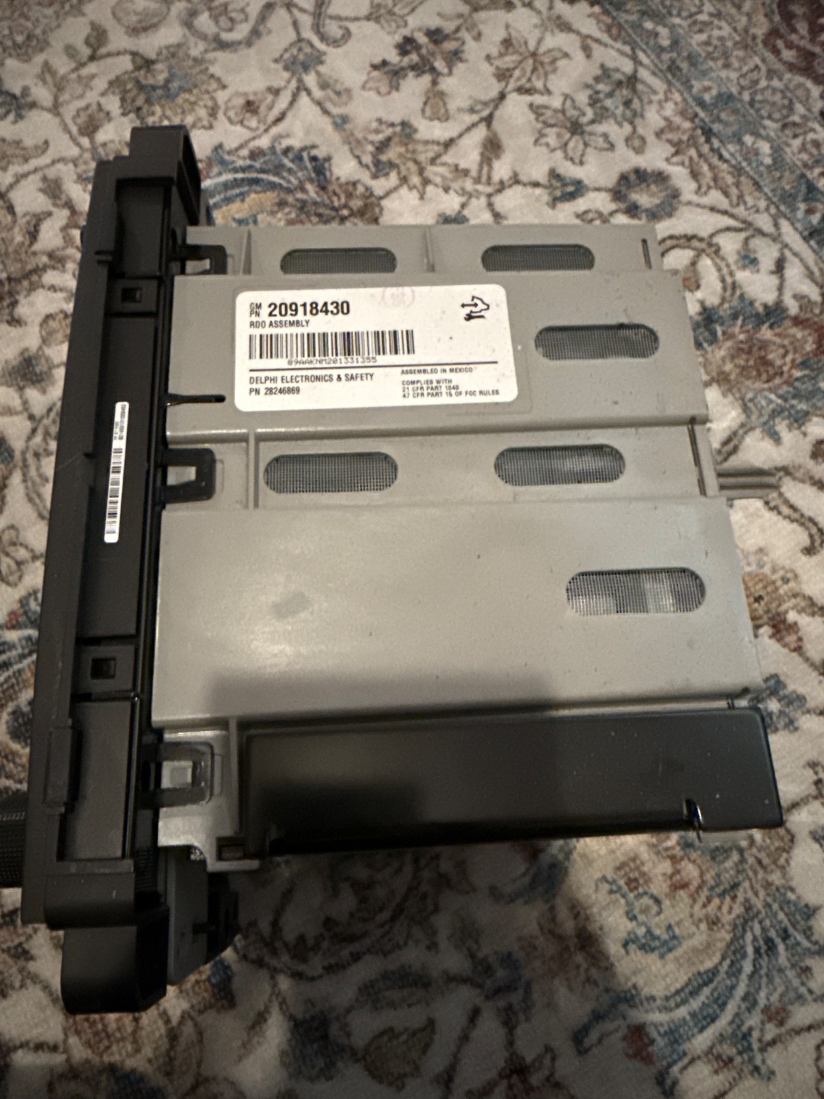 OEM Chevy GMC Radio CD MP3 AUX USB UUI 20918430 TESTED