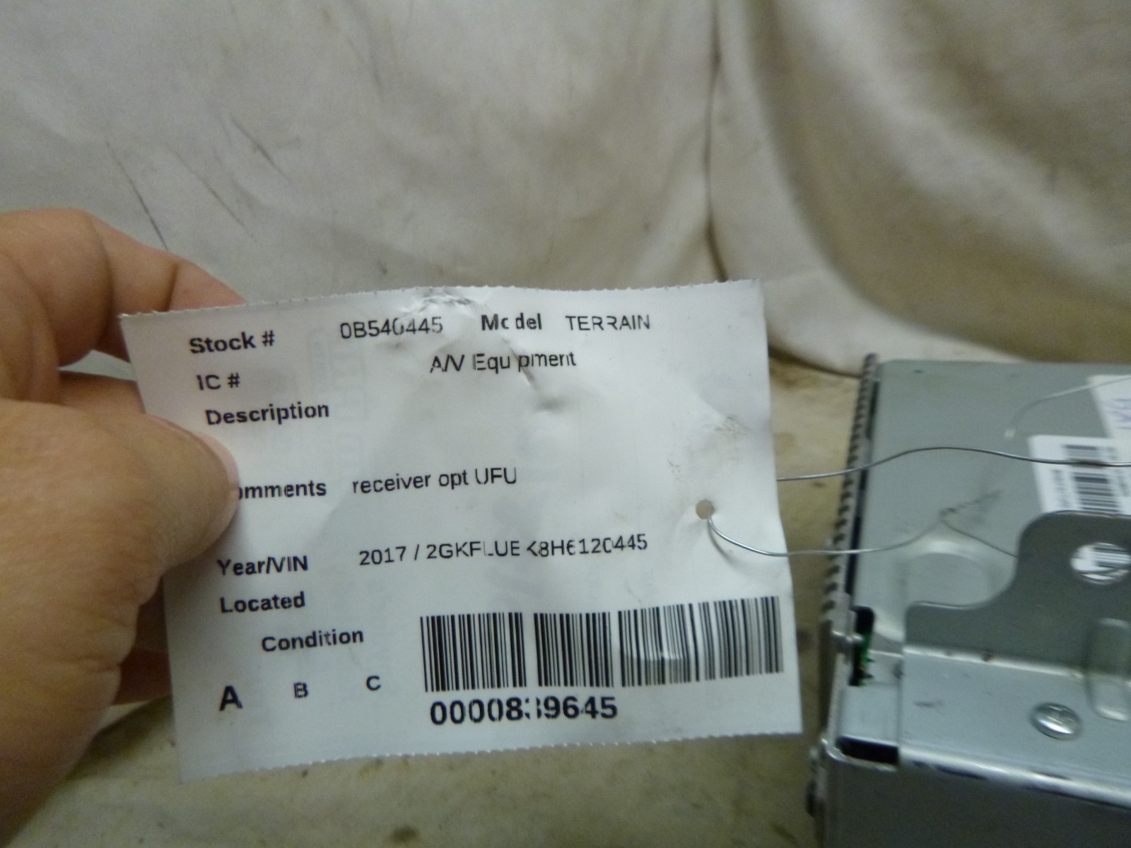 2017 17 GMC Terrain Radio Receiver Mechanism w/ Vin Tag 84064074 RAT34