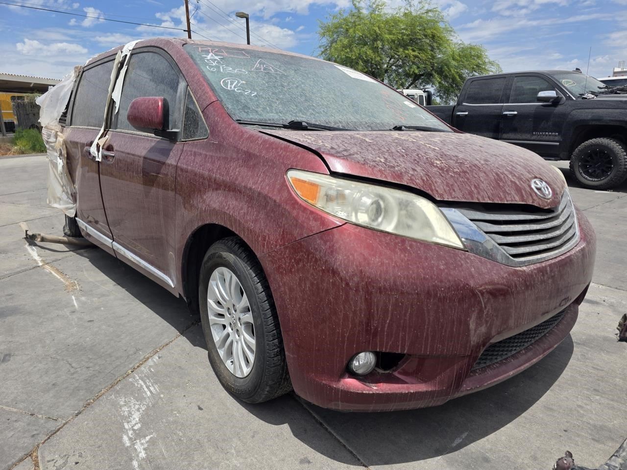 Audio Equipment Radio Display And Receiver ID E7027 Fits 11-14 SIENNA 33176776