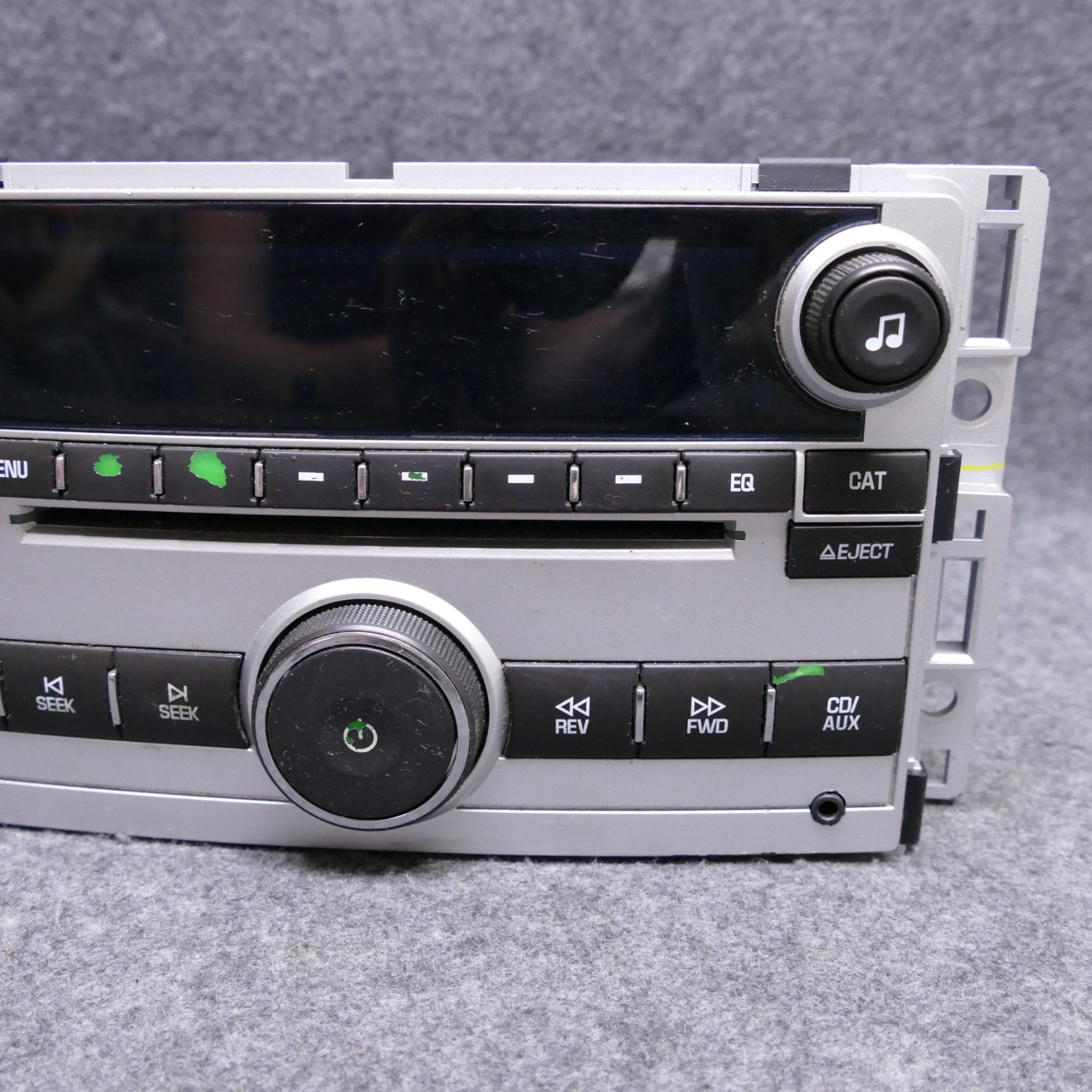 2009-2012 Chevy Malibu AM FM Radio CD Player Stereo Silver 20919616 GM 80688