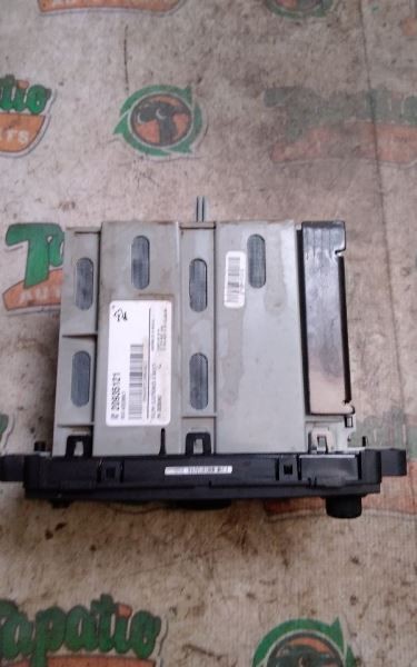Audio Equipment Radio AM-FM-stereo-CD-MP3-USB Opt Uui Fits 11-12 ACADIA 3394644