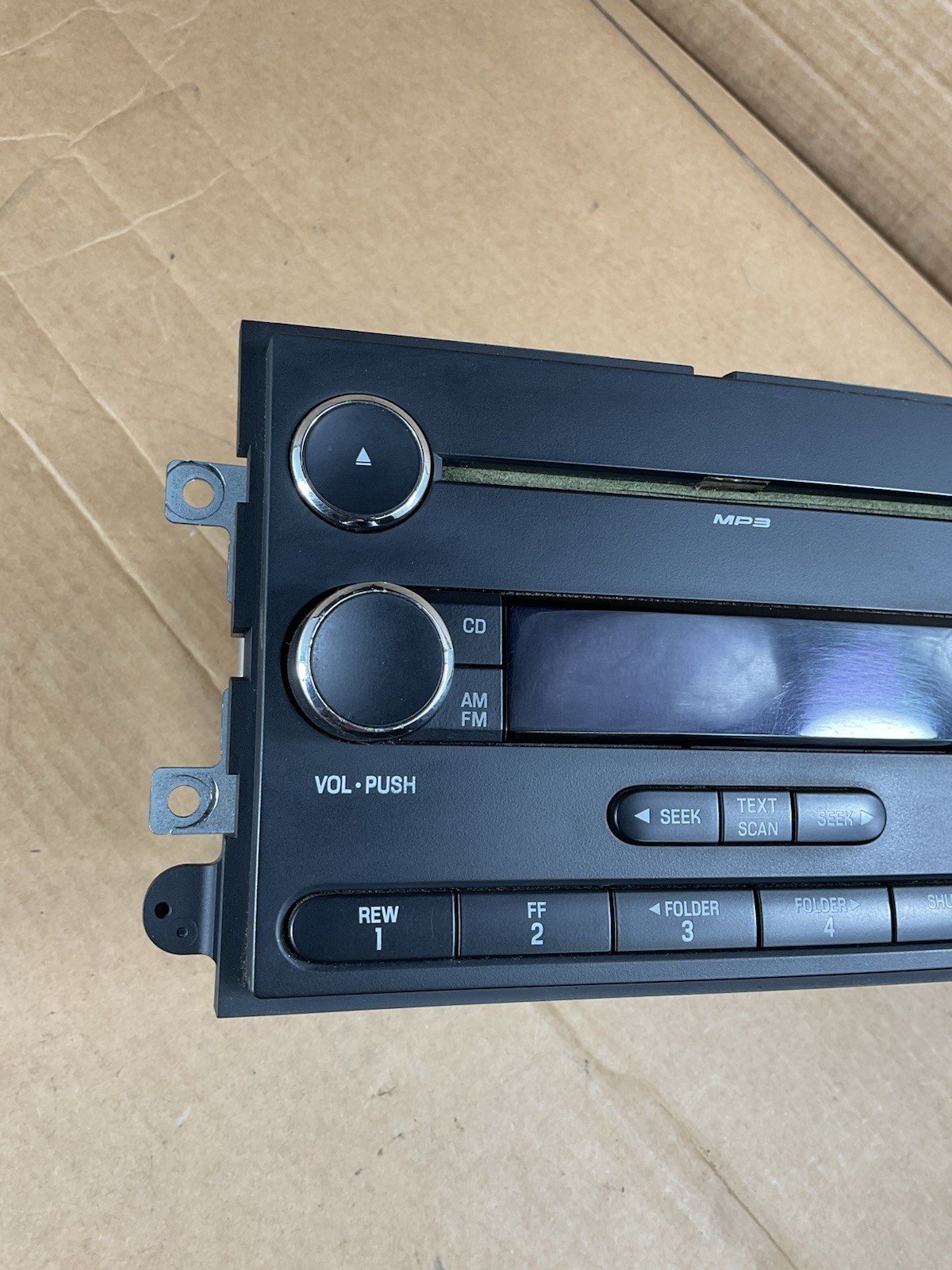 2011-2015 Ford F250 F350 F450 Super Duty OEM 12 Volt Single CD MP3 AM FM Radio