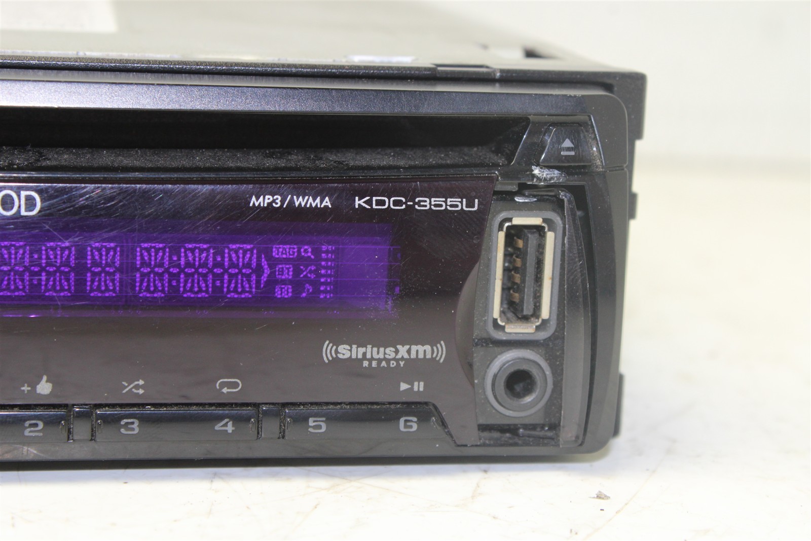 Kenwood KDC-355U Head Unit Stereo Radio USB AUX CD Player USED