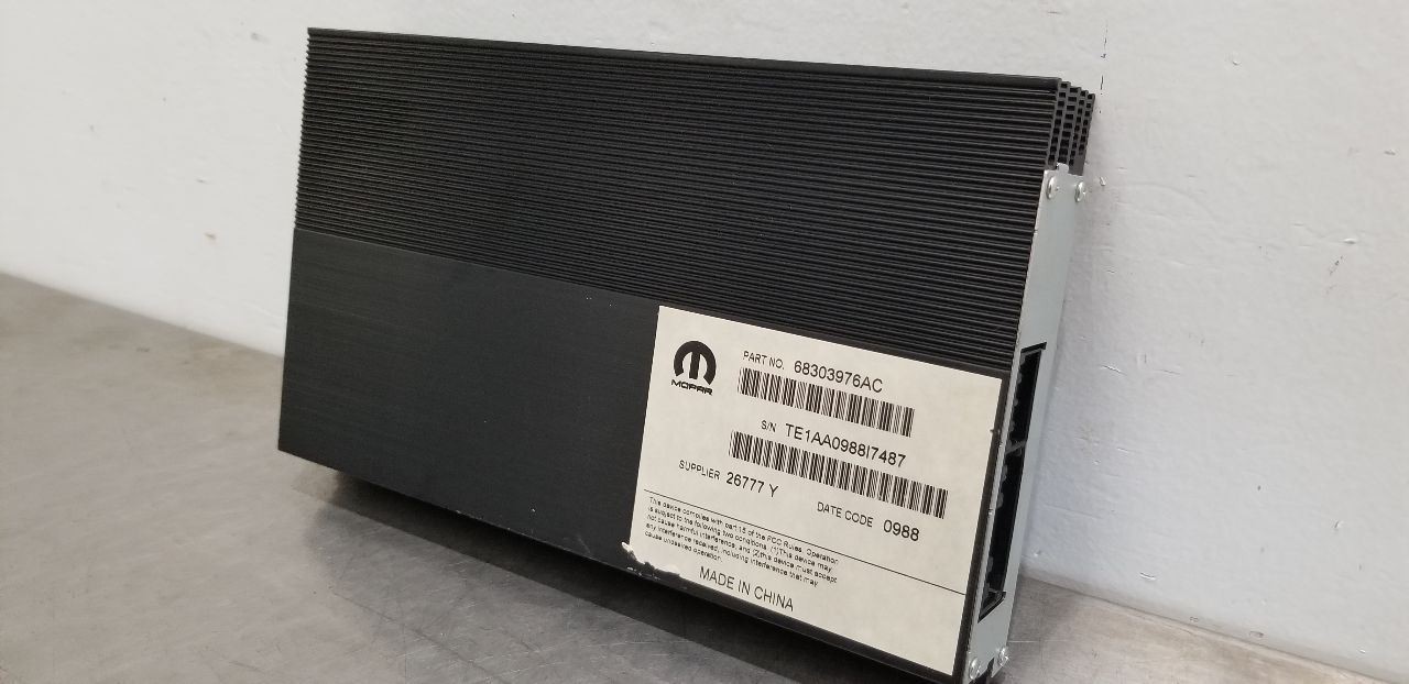 18 DODGE CHARGER 552 WATT RADIO AUDIO AMPLIFIER AMP 68303976AC
