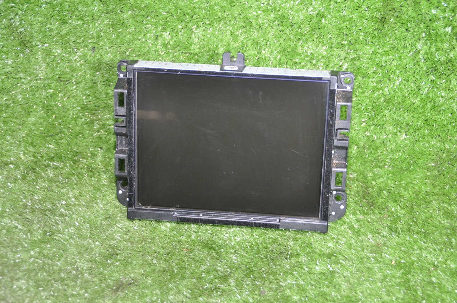 2013-2018 Dodge Ram 1500 AM FM Radio Receiver Navigation With Display Screen OEM