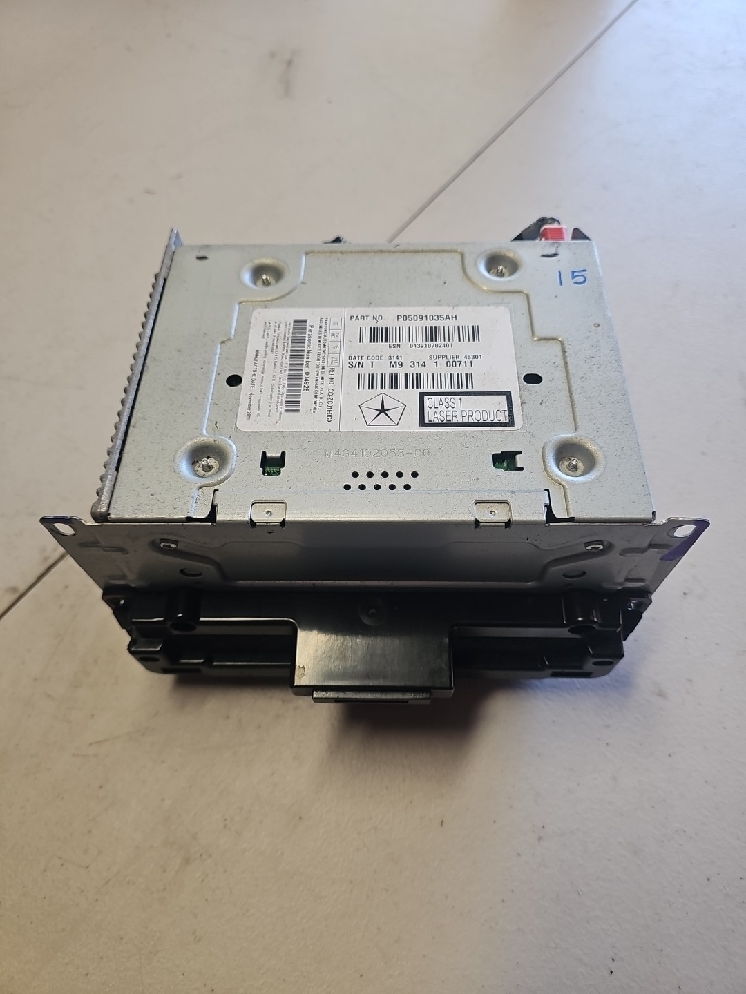 2011 2012 2013 CHRYSLER 300 AM/FM/CD/DVD RADIO OEM P05091035AH