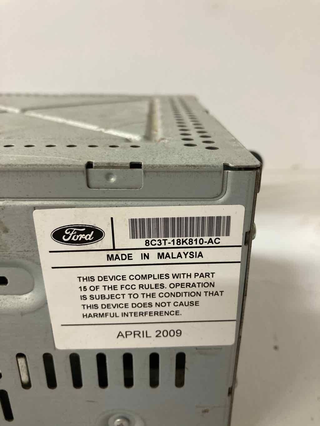 10 E350 Van Radio AM FM OEM 8C3T18K810AC Two Speaker System May need programming