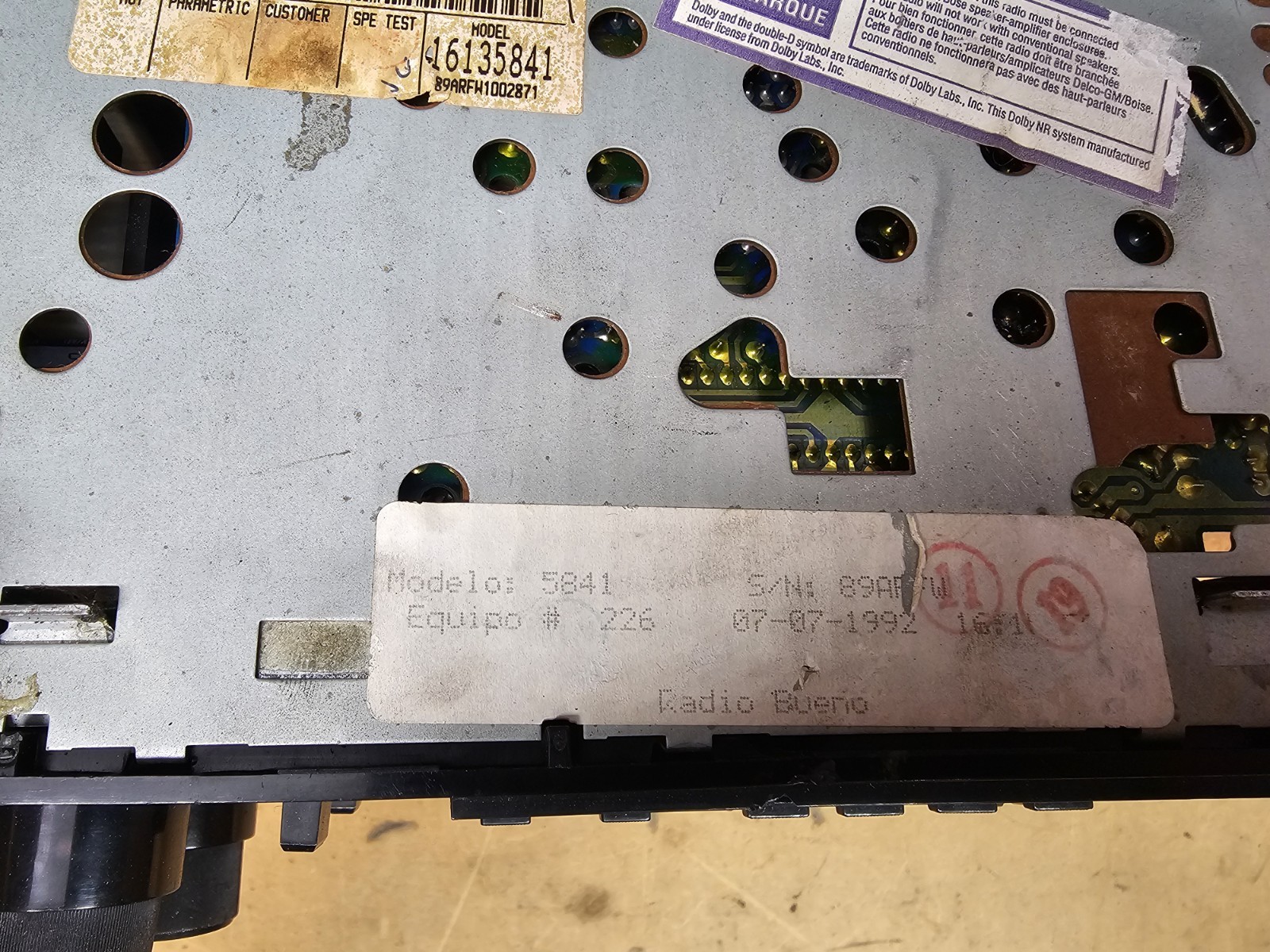 1990 To 1992 Camaro Bose Stereo Radio 16135841 GM Yellow Lettering