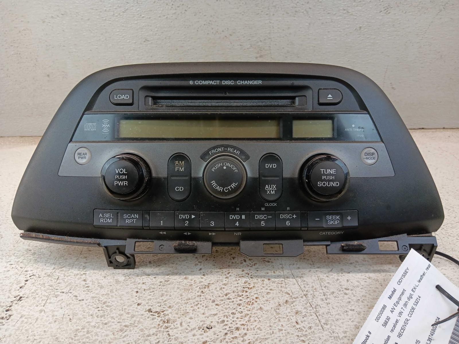 05-10 Honda Odyssey Radio Receiver VIN 7 (8th digit) **May Need Programming*