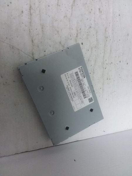 Satellite Radio Receiver Control Module Fits 14-19 COROLLA 86180-0E011