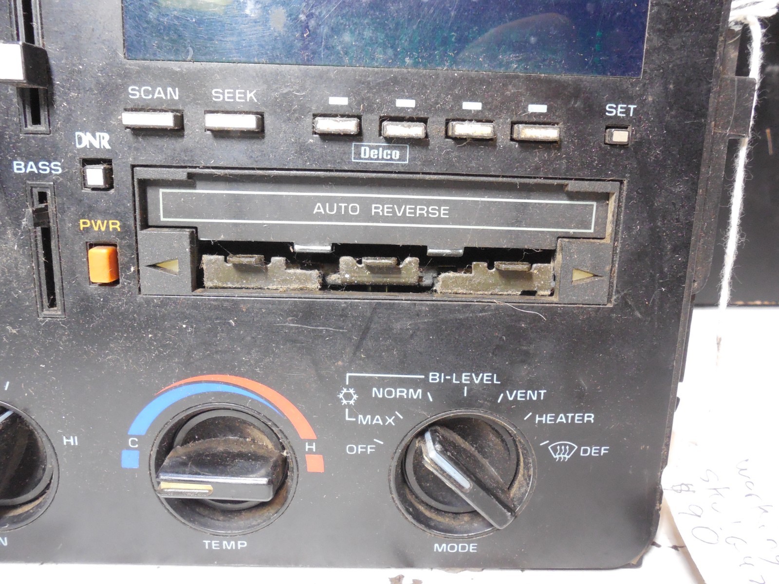 Delco 16072866 AM/FM Cassette Radio AC/ Heat Climate Control 85-88 Chevy Beretta