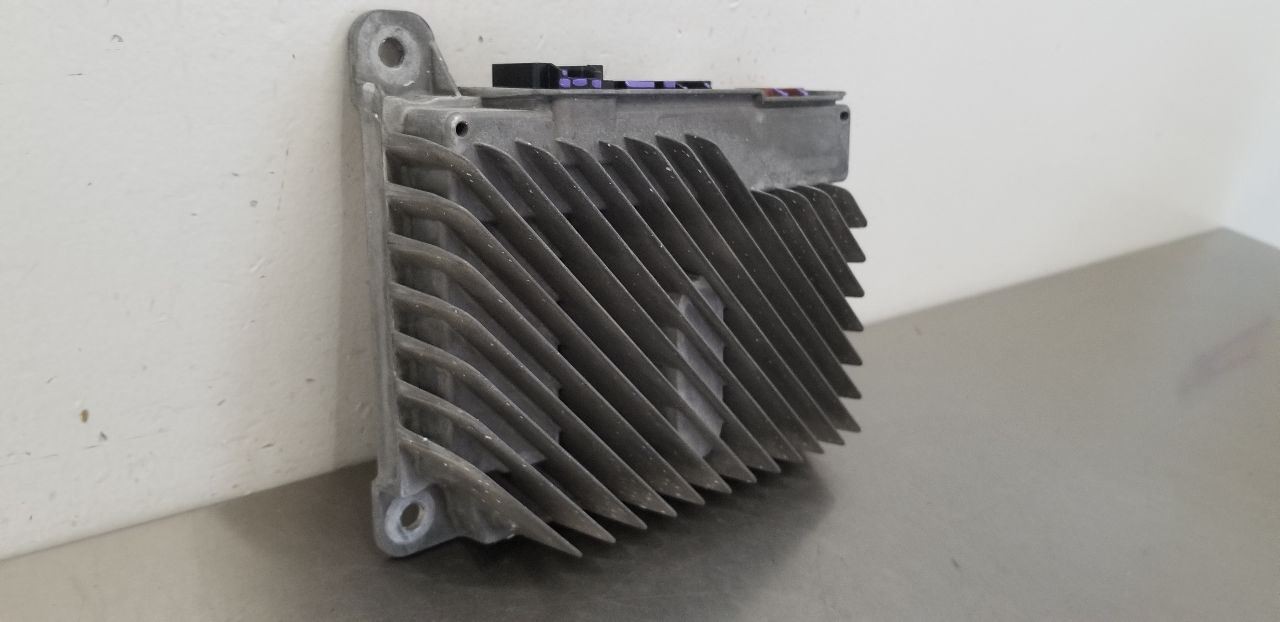 18 GMC SIERRA DENALI 1500 RADIO AUDIO AMPLIFIER 84111299